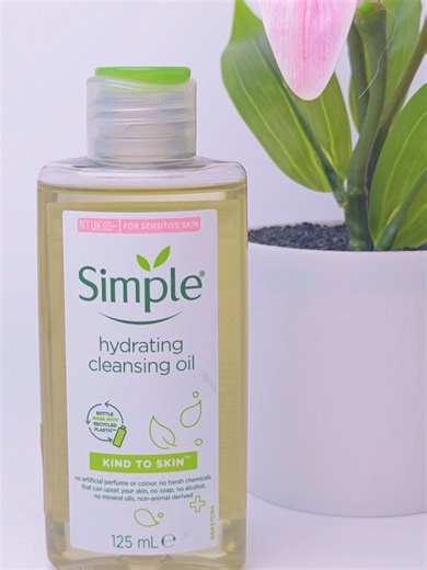 Pure Oil Cleanser for Hydrated Skin