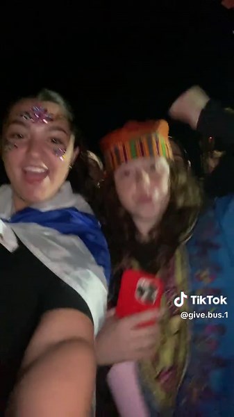 GIVE BUS #1 (@give.bus.1)’s videos with Wave after wave - 💍🦋