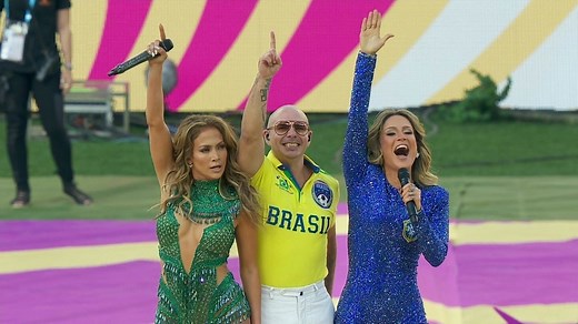 Claudia Leitte, Jennifer Lopez e Pitbull cantam a música da Copa do Mundo