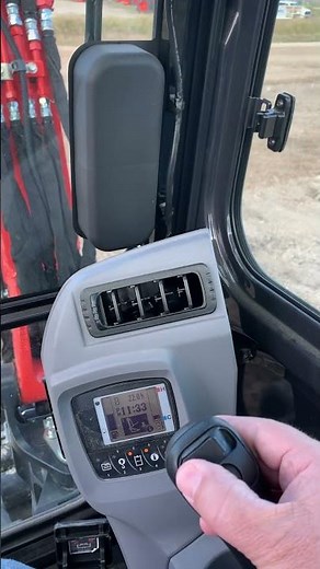 How to use a hydraulic thumb on a Kubota Excavator