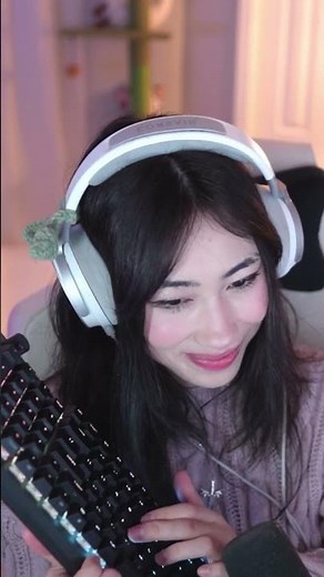 this is the newest Vanguard 96 Pro Keyboard and Sabre V2 Pro Mouse! @corsair