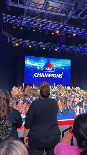 Sister's Emotional Cheerleading Summit Win