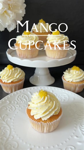 🥭 Mango Cupcakes Recipe 🧁 Indulge in the exotic taste of juicy mango... | cupcakes