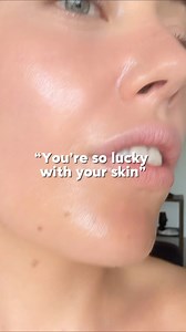 Comment “challenge” if you want me to send you my ultimate 3-months glow up checklist ✨ to completely transform your own skin before the end of 2024 ♥️ Hi Glow Gang 💗 by now you know Skin health isn’t about luck. I used to think that perfect skin just wasn’t in the cards for me. I struggled with acne, dark spots, and a damaged skin barrier for years. I spent SO much time (and money) on products that didn’t work. But what I learned is that glowing skin isn’t just about the products you use – it’