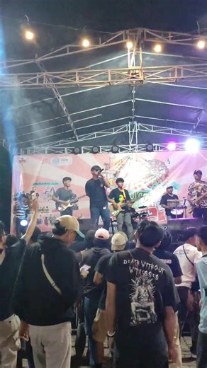 Tony q - Paris van java (cover) #reggae #musikreggae #reggaeindonesia #reggaetontiktok #parisvanjava #tonyqparisvanjava #tonyq #tonyqrastafara #yoman #jah #wdsorganizer #duamataceper #2mataceper #dmc