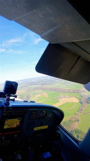 Two passions in one clip 😍 #aviation #passion #fly #porsche #shorts