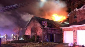 McKinney firefighters battling a house fire on Hunters Creek Drive. Thanks to First Response Photography for the video. | DFW Scanner