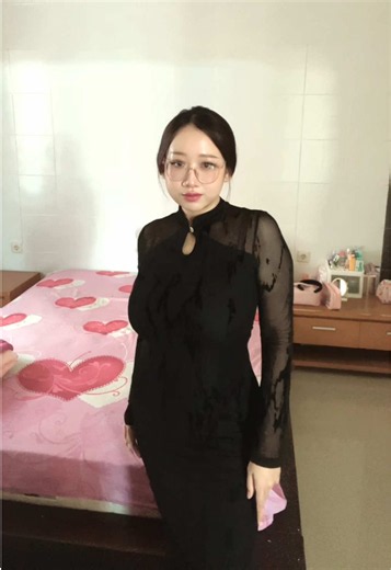 Black Dress Outfit Check: Trendy Styling Tips 2026