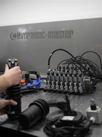 Hydraulic Valve Control with Radio Remote Scanreco Maxi