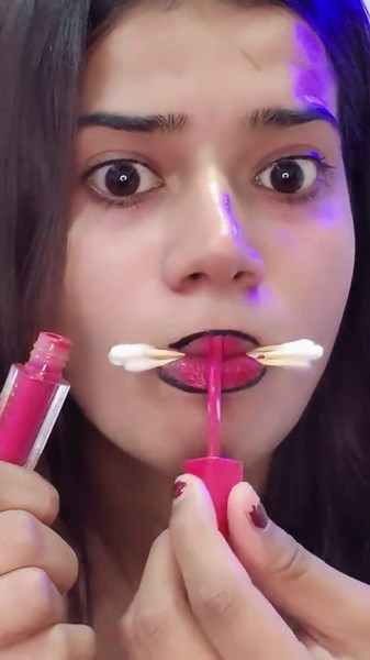 5 Lipstick Hacks for Perfect Pout | Makeup Tips