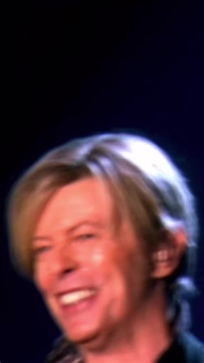 when david bowie finished rebel rebel with tiocfaidh ár lá in Dublin 🇮🇪 #davidbowie #rebelrebel #irishlanguage #gaeilge #irishunity