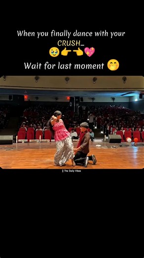 Chunari Chunari ⚡💃 –|| Biwi No. 1 || College Fest || Due Dance performance #dance #dancewithcrush