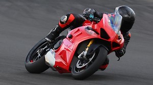 High tech rider training from MotoSchool