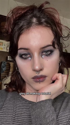 Smoky Grey Alt Makeup Tutorial for Cool Toned Looks