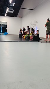 Rooted in learning to move together. Listening before we rise🌿 These moments—where breath, posture, and intention align—are where hula deepens💗 Side by side, we learn to carry one another’s rhythm, to honor space, and to move as one— each dancer holding their kuleana within the whole🌺 This is foundational growth. This is how mana is nurtured🌿 | Hoakalei Hula Studio
