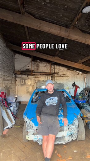 3.6K views · 58 reactions | Ever wanted to have a go in a banger on the oval track? We are here to show you the cost effective way we do it and all the shenanigans inbetween. Drop us a follow if you wanna keep up with what we’re at Ciao! #fblifestyletyle #bangerracing #spedeworth #banger #racing | Budget Bangers | Facebook