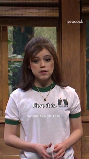 The resemblance is uncanny!! @nbcsnl is streaming now on Peacock. #SNL #FredArmisen #JennaOrtega #TheParentTrap