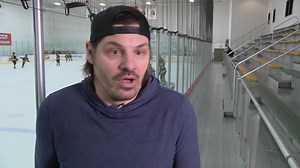 Brent Sopel feels like a kid again. “I’m 46 going on 6,” Sopel said. The former Blackhawks Stanley Cup defender is out on the ice with the Wolfpack Hockey Club in Hoffman Estates four times a week, teaching these young players about more than just stick handling and skating. Josh Frydman has more on the story here: http://bit.ly/3ZWlwsu | WGN TV