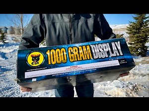 1000 GRAM DISPLAY FIREWORK - BLACK CAT