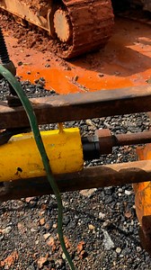 Pin extraction on a quick coupler #heavyequipment | KWF Mobile Welding & Line Boring