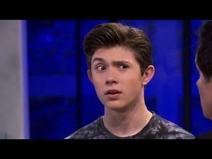 Marcus Davenport powers and fights from Lab Rats