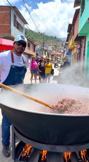 la bandeja paisa más grande del mundo 🌍