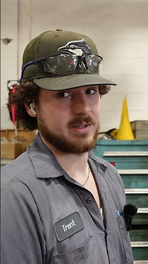 Why you should ALWAYS cover ports in your hydraulic system