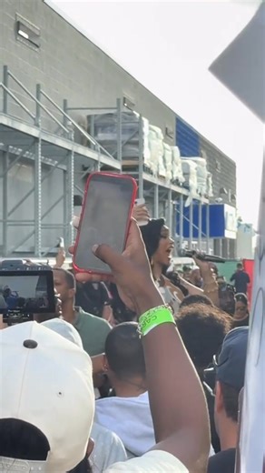 7.5K views · 109 reactions | More than 1,000 Cardi B fans waited hours in a Cypress Walmart parking lot in Houston to take photos with the rapper at a pop-up appearance. @Cardi B @Cardi B @Cardi B Fanpage #cardi #cardib #houston #texas | H - Town Spotlight | Facebook