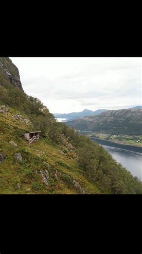JJ YOSH on Instagram: "4 weeks ago I had a crazy idea… ✨ go to Norway before winter. My first thought? How would I pull off an expedition this quickly? 🤯 That’s when I reached out to @norway_adventures —and within weeks they had crafted the most unforgettable trip. From climbing Hornelen via ferrata (Europe’s highest sea cliff!) to camping under the stars, grilling dinner with fjord views, kayaking across glassy waters, and waking up to fresh fish and sunrise swims 🌊🔥 —this was adventure at i