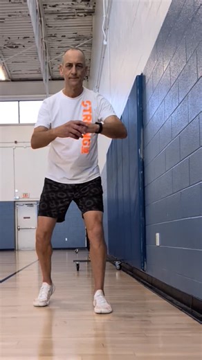 I'm sold on single leg exercises. They're really good for developing both muscular and connective tissue strength. You can see how hard my standing leg is working 😂 This is from the Quadrant 1 I will be leading in Cincinnati next Saturday November 8 with the team led by our beloved #strongnation Master Trainer, @karlapat_fit. | Michael Fogler