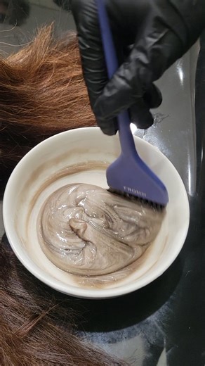 Great color doesn’t happen by chance It happens through knowledge, experience, and intention Savanna brings over 5 years behind the chair and a deep knowledge through continued education in color formulation, correction, and customization If you value healthy hair, thoughtful consultations, and results that last, her chair is waiting Reserve your next color service with Savanna through the link in our bio | Living Color Salon