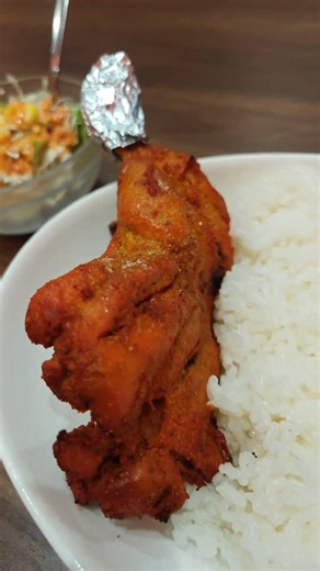 アラティ 庭瀬店さんの「タンドリーカレーセット（ほうれん草ダルカレーチョイス」🍛🇮🇳 #ダルカレー #ほうれん草レシピ #インド料理 #庭瀬