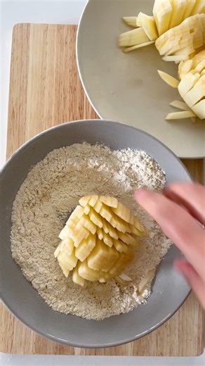 On the hunt for the crispiest potatoes ever? Meet our air fryer French onion potato pom poms. Oh, and you only need 3 ingredients to make them! https://www.taste.com.au/recipes/air-fryer-french-onion-potato-pom-poms-recipe/48hvqpy6 | Taste.com.au