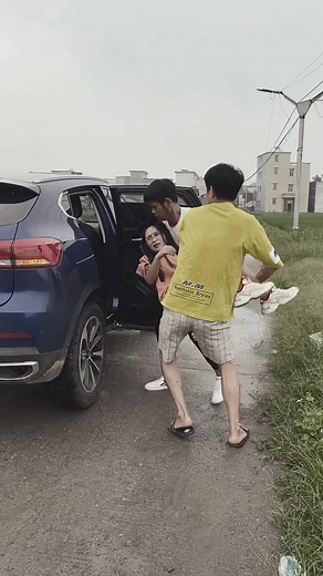 639K views · 10K reactions | Đi nhanh để tụi anh còn nhậu  | Anh Da Đen | Facebook