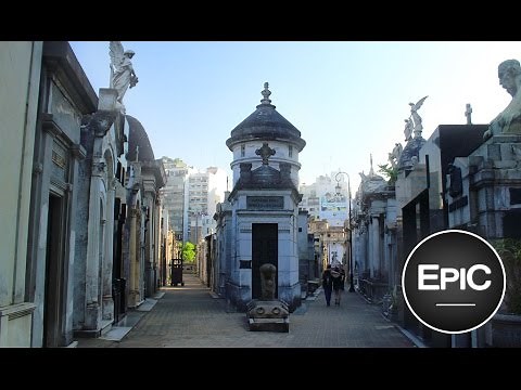 Recoleta Cemetery (Cementerio de la Recoleta) - Buenos Aires, Argentina (HD)