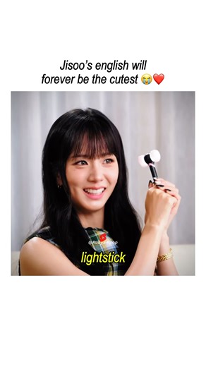 Jisoo’s back with her iconic English 😭🤌🏻 #trending #blackpink #blink #jisoo #viralshorts #vogue