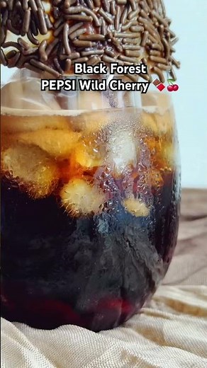 And then dip the cake slices in the drink 👌