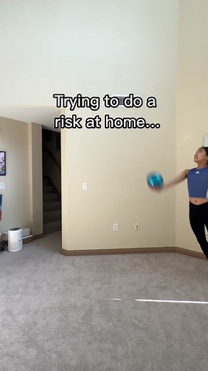 Elena Shinohara's Rhythmic Gymnastics Ball Routine