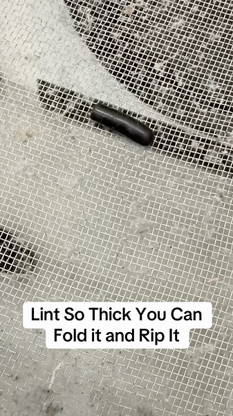 Lint So Thick You Can Fold it and Rip It #laundry #laundromat #laundrytime #clean #cleantok
