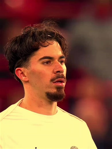 Vatinha e Pedri: A Magia do Futebol em Destaque