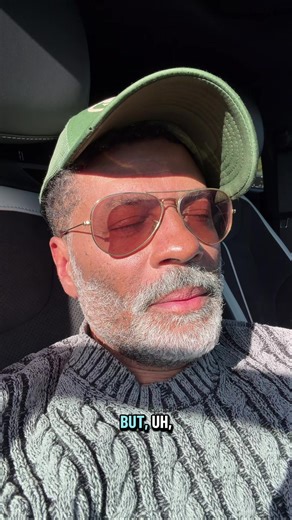 Eric Benét (@ericbenetofficial)’s video of Dry Shampoo For Synthetic Wig