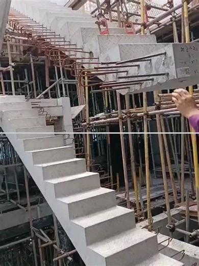 Video của ideas_fox (@ideas_fox) với bản nhạc Ode to a Doorless Hallway - Puma The Weirdo