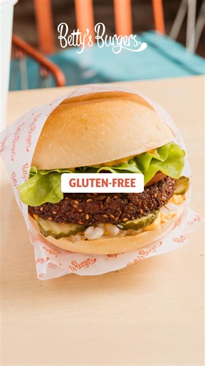 Choose your character 🎮 Your burger, made your way with the choice of four different buns: 🍔Rustic White Bun 🍔Traditional Bun 🍔Gluten-Free Vegan Bun 🍔Bare Bun | Betty’s Burgers