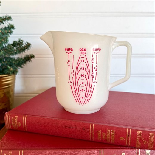 Vintage Tupperware Red and White Measuring Cup - Etsy