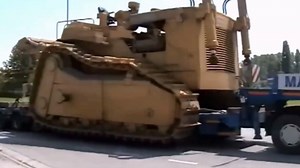 Engineering Marvel: The Gigantic Bulldozer That Defies Limits