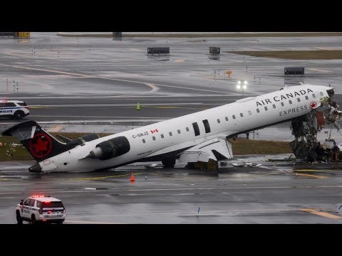 Timeline of LaGuardia Airport runway collision between passenger jet and rescue truck