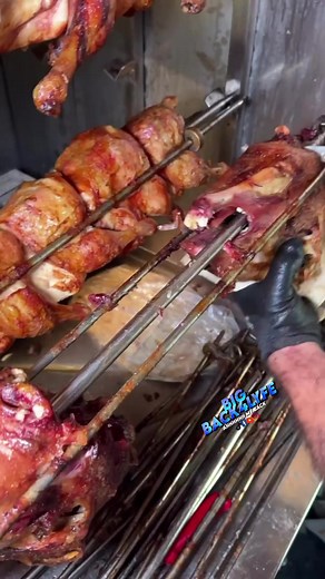 1.4M views · 3.2K reactions | Birria Head Tacos  is on the menu today Make sure to follow @bigback4lyfe to see more content #explorepage #foodreels #explore #fyp #instafood #yumyum #yummy #eatgood #delicious #viralfood #foodies #remixreels #bigback4lyfe #instareels #reels | Robert Crawford | Facebook