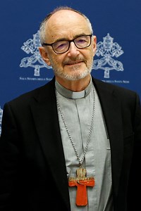 Ahead of the World Day of the Sick Feb. 11, Pope Leo XIV’s special envoy sent greetings from Chiclayo, Peru, after visiting local hospitals with the diocesan bishop. He met patients and health care staff, thanked those who serve through their “hands, mind and heart,” and expressed gratitude to volunteers involved in pastoral care for the sick, encouraging “integral care” and the accompaniment of those who suffer. 🎥 (CNS photo/Dicastery for Promoting Integral Human Development) | Catholic News S