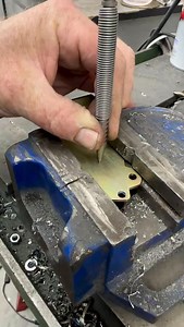 Love my spring loaded centre punch. No more hitting off target. @gmss.fab @obs_step_brothers @lonestarthrowdown @everyone #levelrideairsuspension #trucksofinstagram #trucks #slammed #bagged | Level Ride Air Suspension