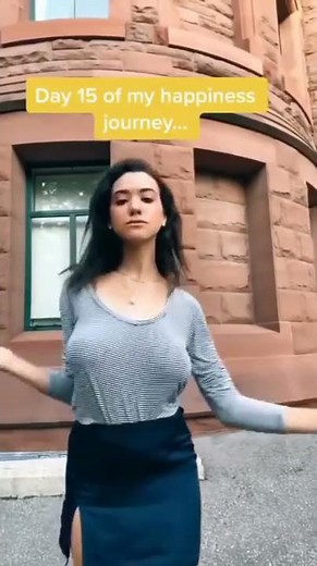 Big Busty No bra Bouncing Boobs- Challenge